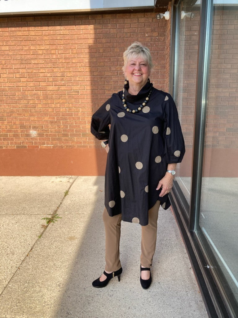 GRIZAS POLKA-DOT TOP- BLACK & CARMEL